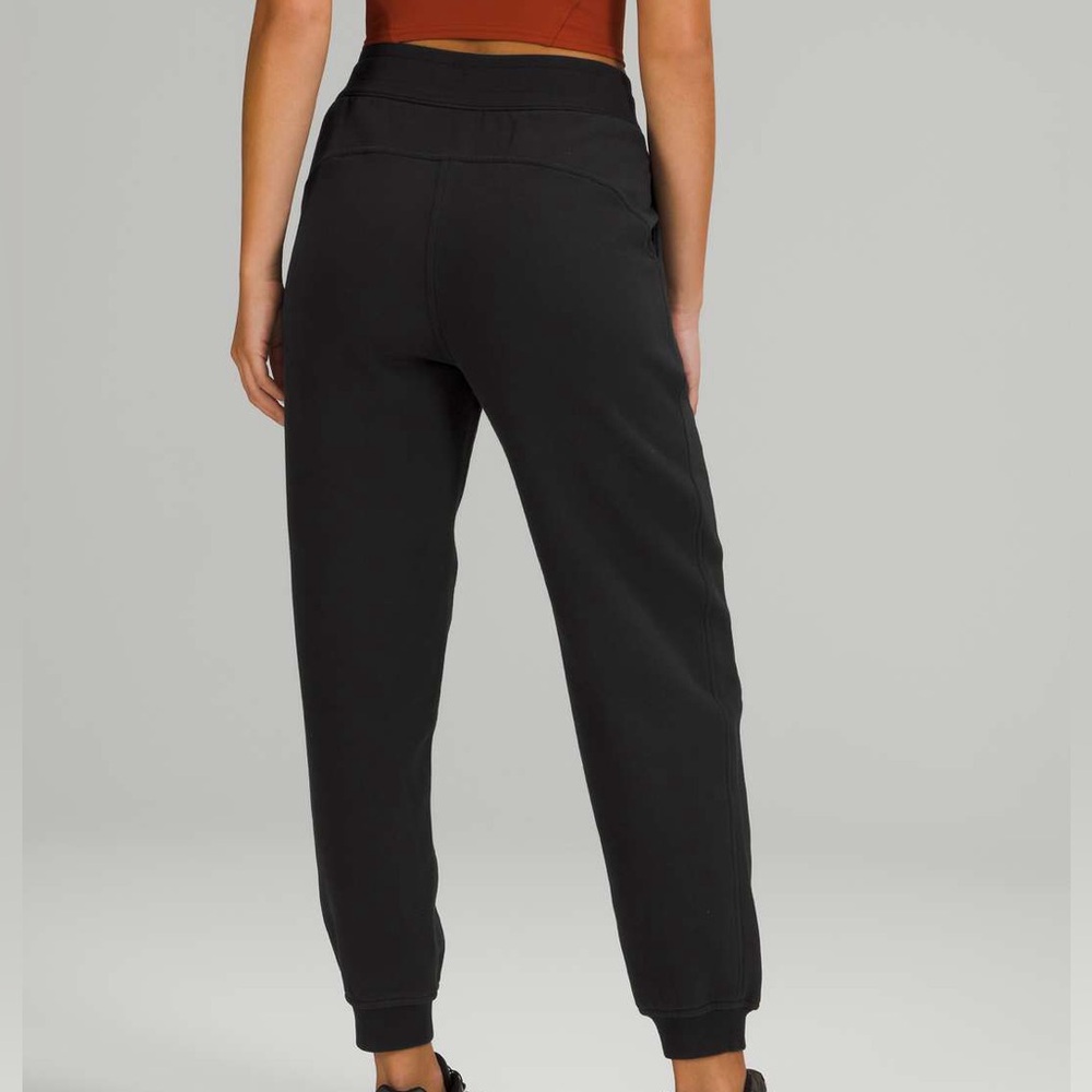 Lululemon Scuba Relaxed High-Rise Jogger Pants size 4